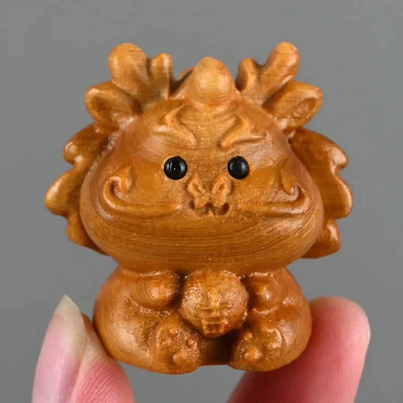 崖柏木雕龙宝宝手把件高4cm卡通实木摆件生肖龙桌面工艺品饰品