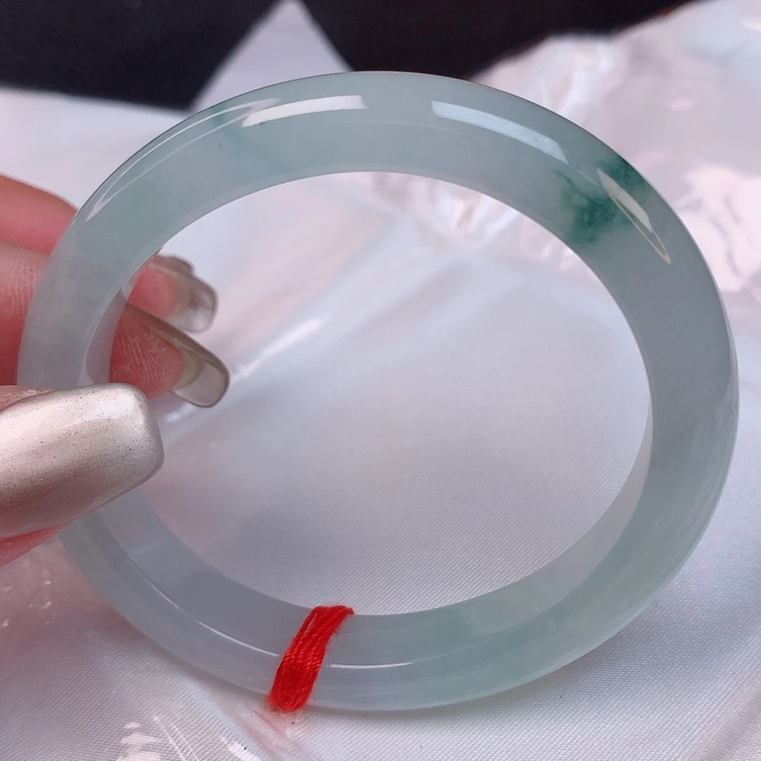 翡翠手镯（贵妃镯）未镶嵌54