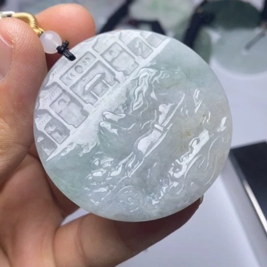 翡翠未镶嵌颈饰翡翠