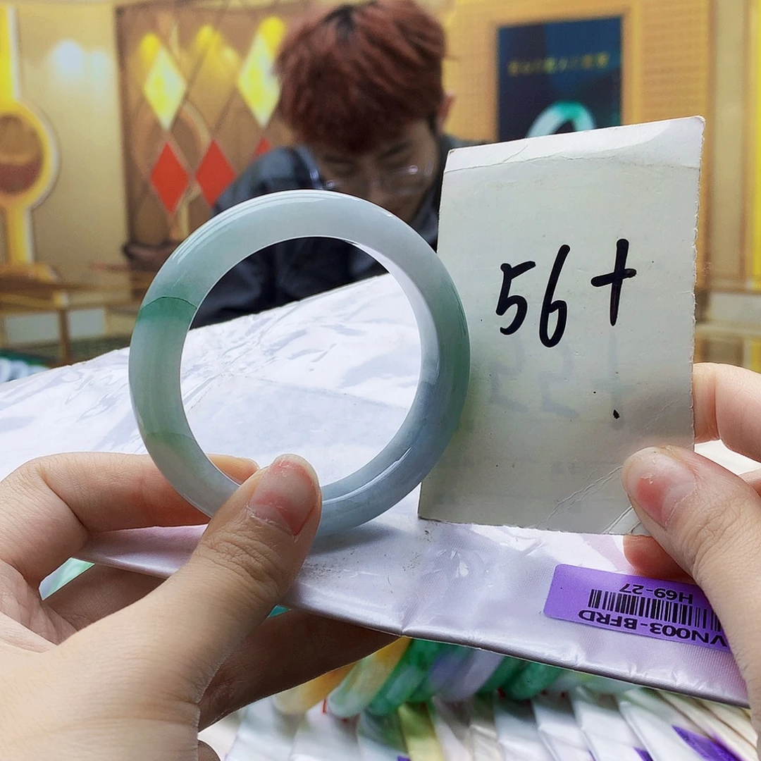 翡翠未镶嵌手镯99……