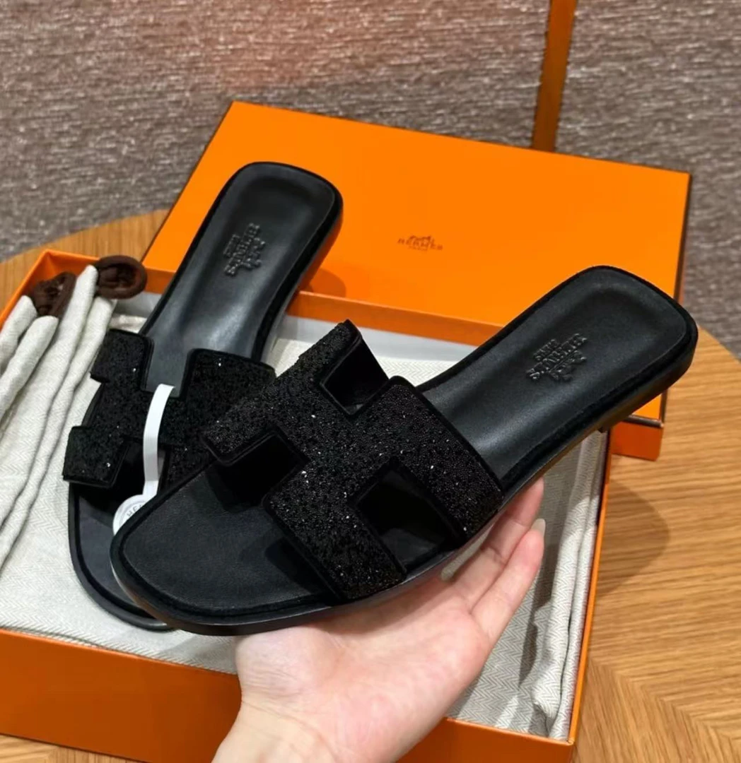 未使用 Hermes/爱马仕 爱马仕黑色细闪H拖 36码