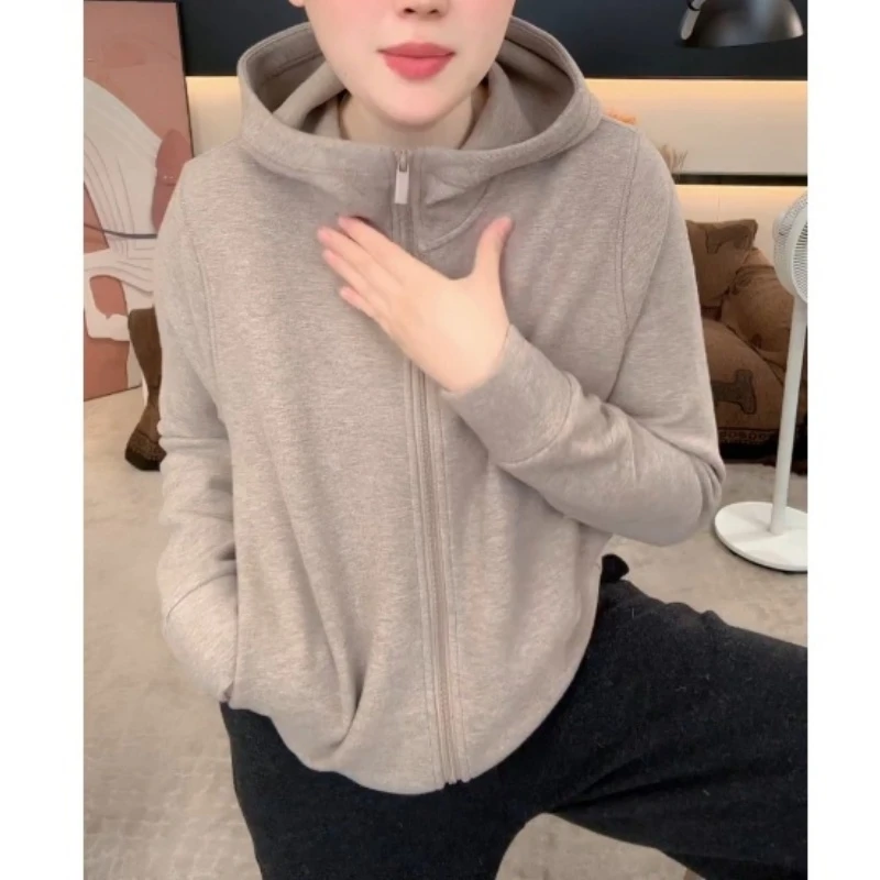 2025秋冬新款加厚保暖亲肤柔软纯色外套卫衣LK2507409