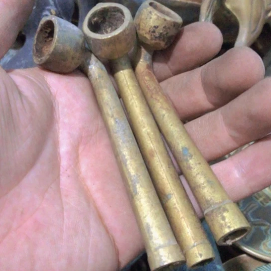 张***华闪电购铜摆件工艺品