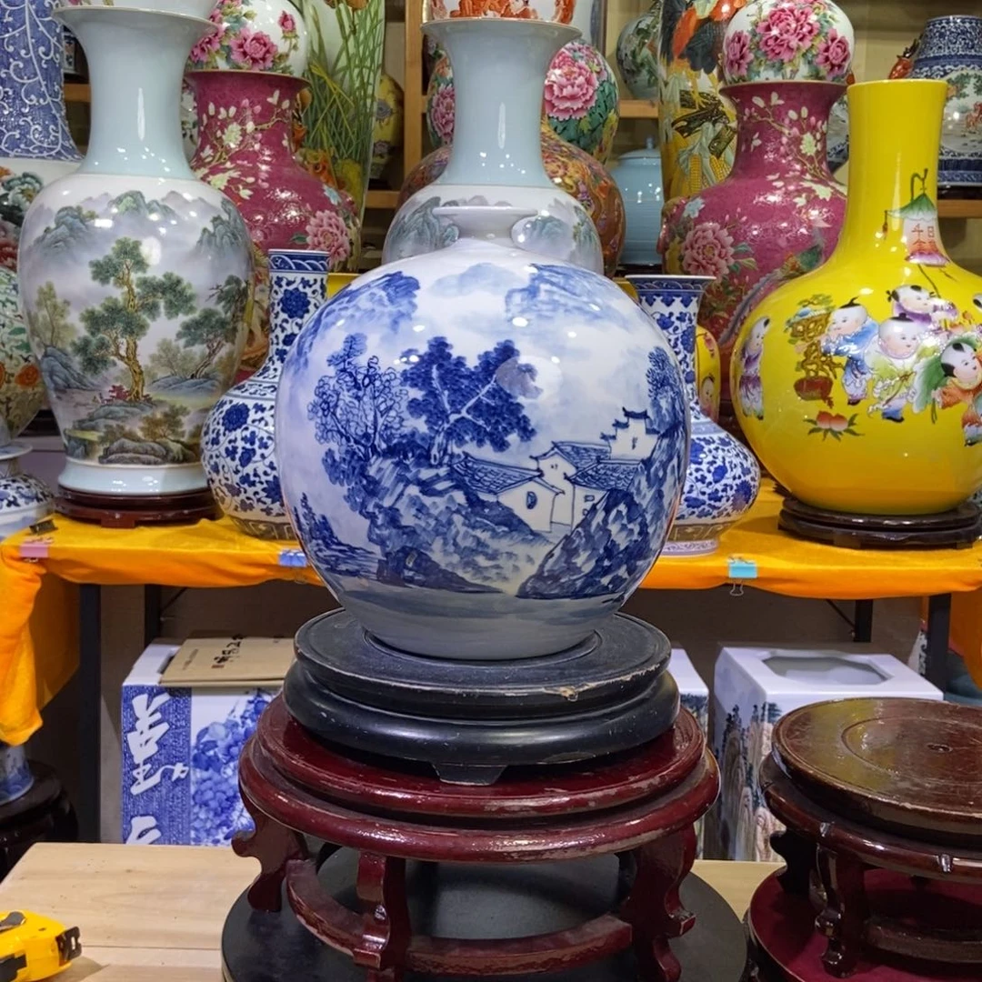 我***是景德镇陶瓷花瓶摆件