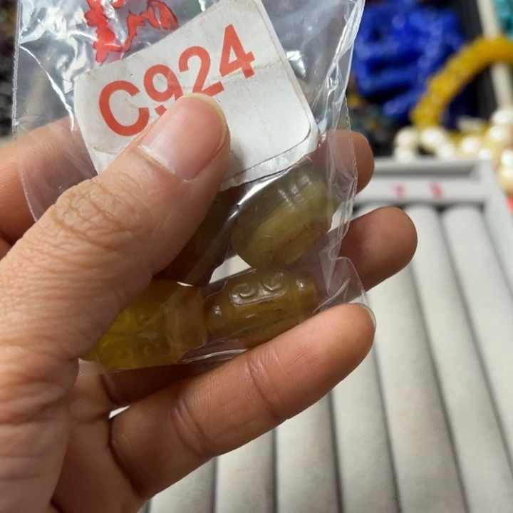 玛瑙/玉髓颈饰未镶嵌美*?