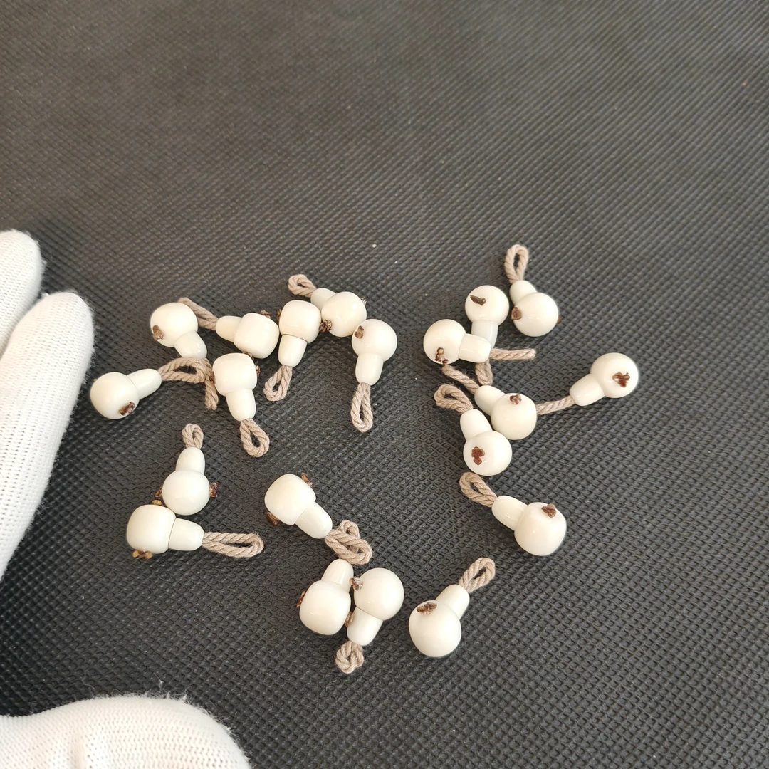 F00063 盒盒三通猛犸牙工艺品