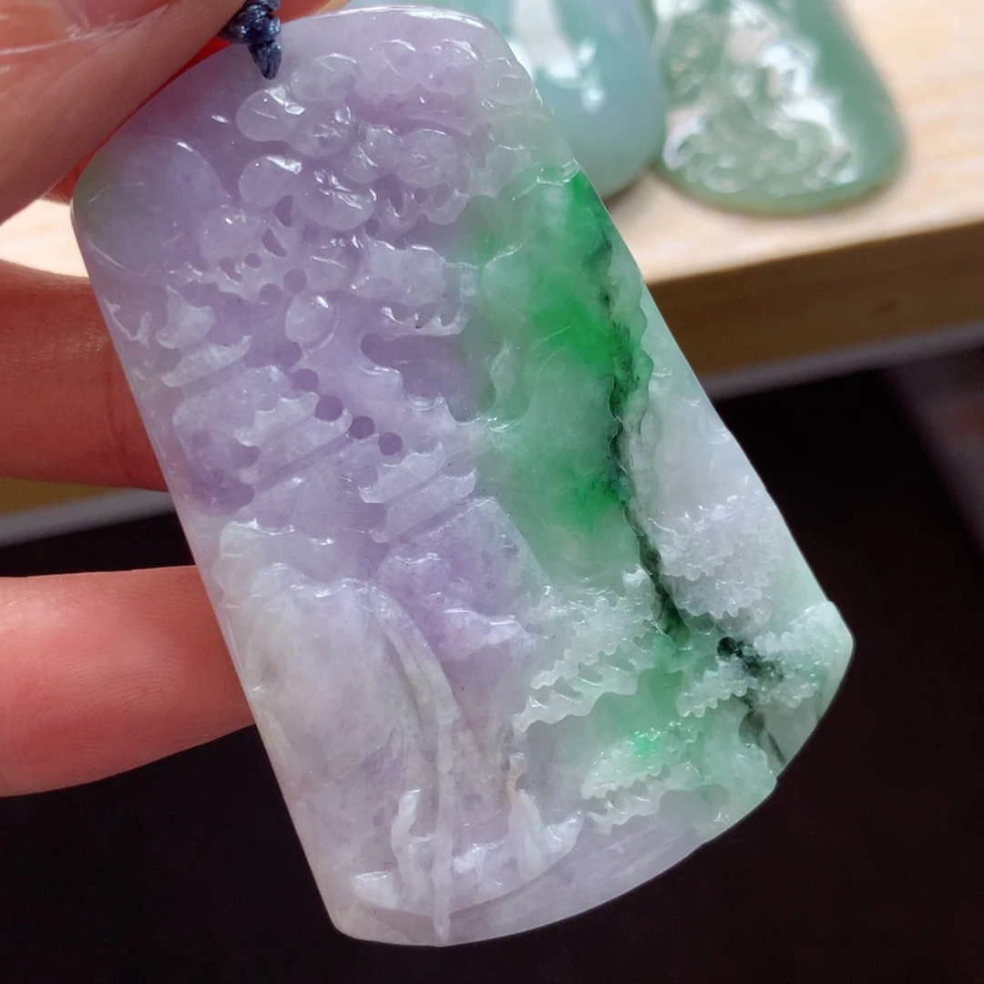 翡翠未镶嵌颈饰吊坠