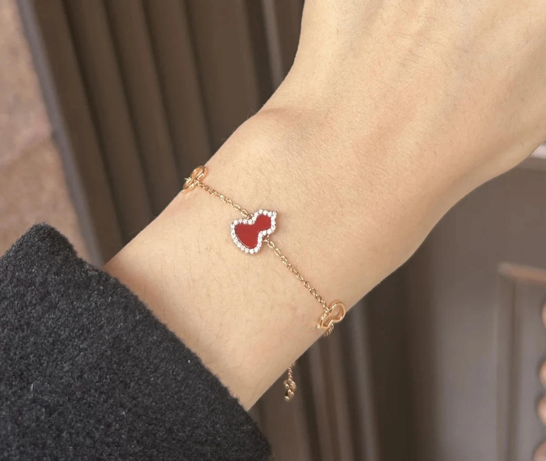 18K金镶嵌天然钻石三葫芦手链GHJ