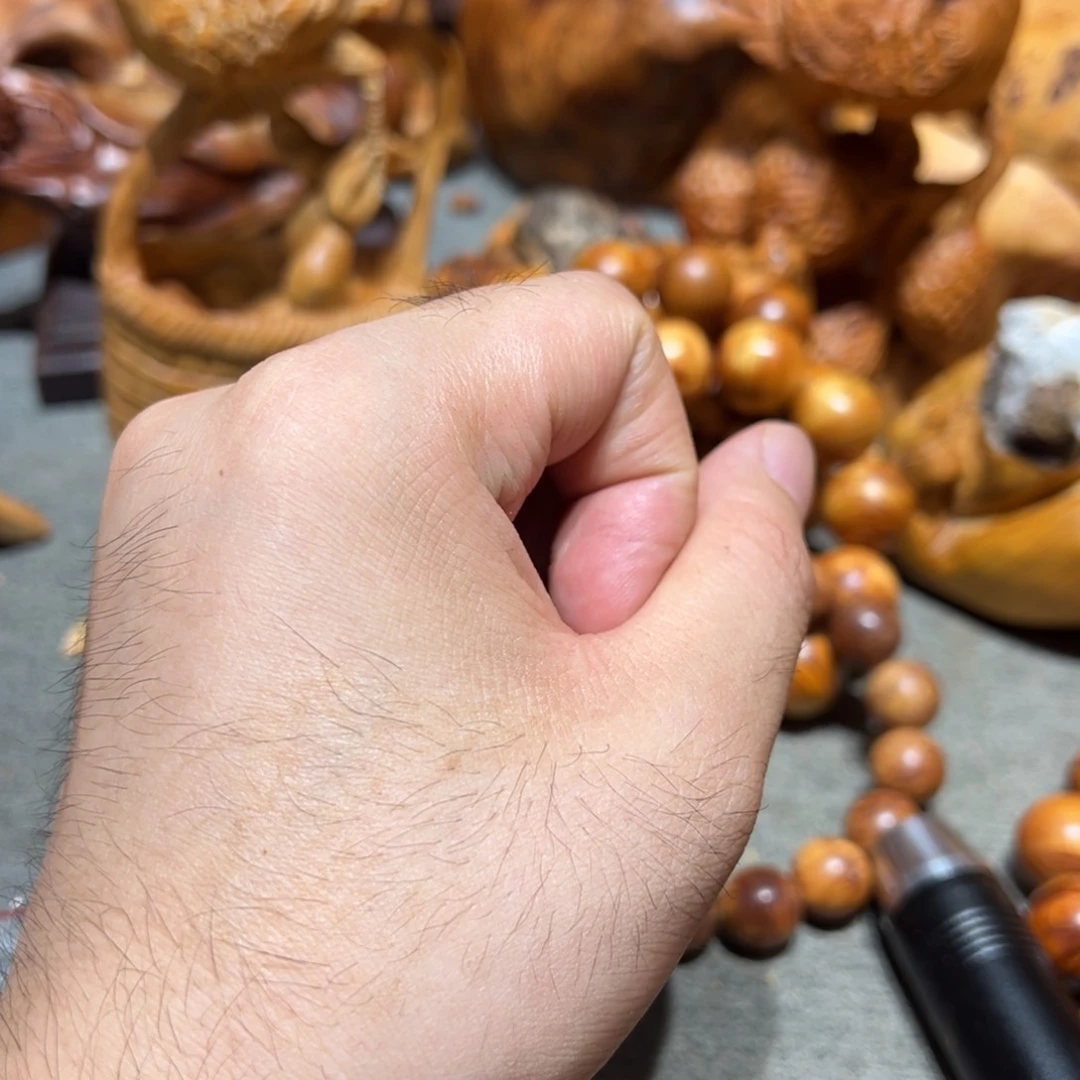 在***馊柏木（崖柏）北太行陈化崖柏