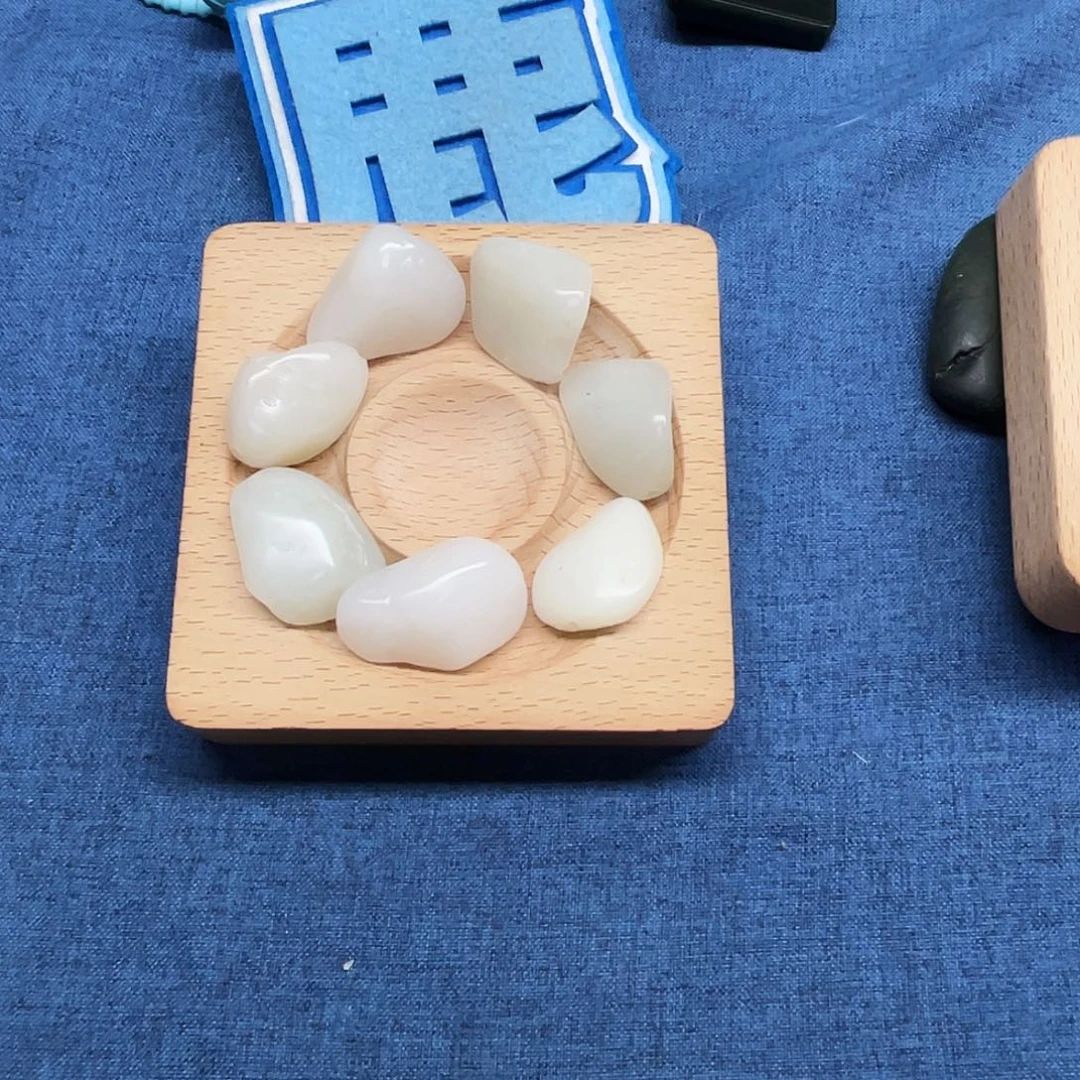 春***秋和田玉未镶嵌颈饰