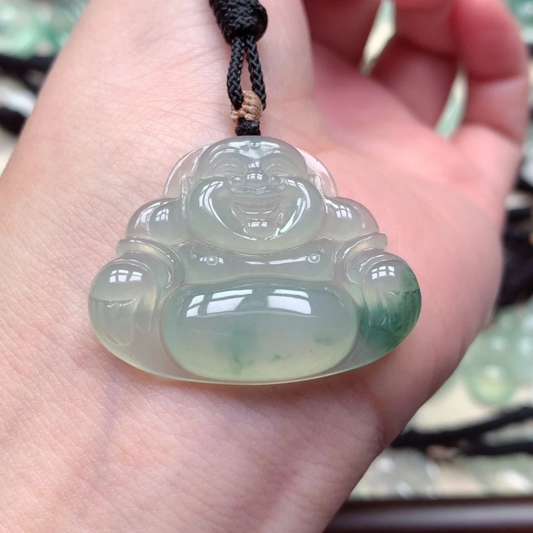 翡翠未镶嵌颈饰佛公