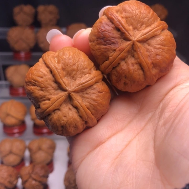 1***龙桃核吊坠8四炸42尺