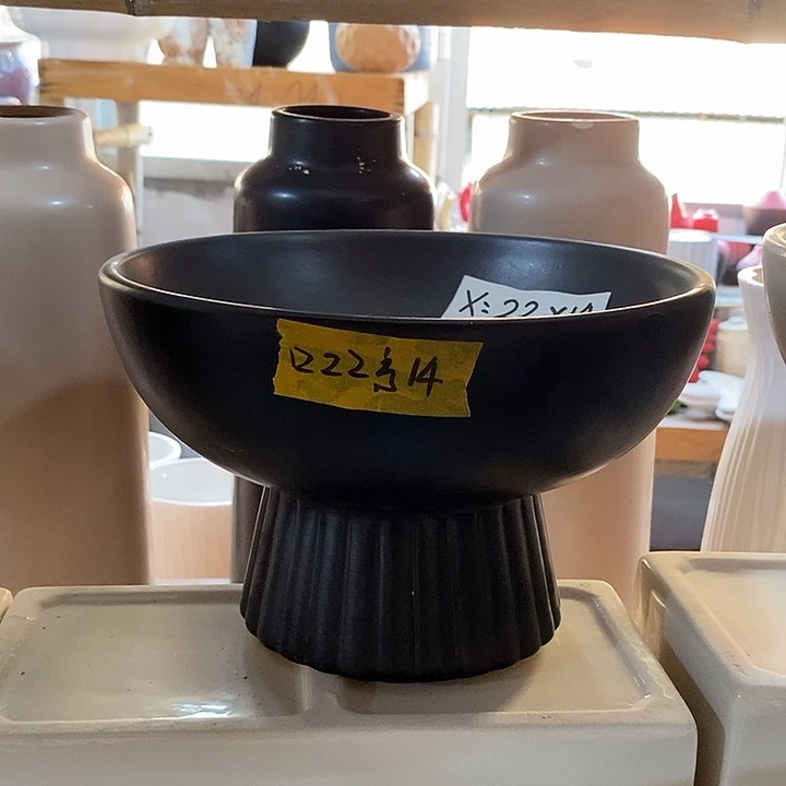 摆件陶盆有孔 微瑕介意勿拍