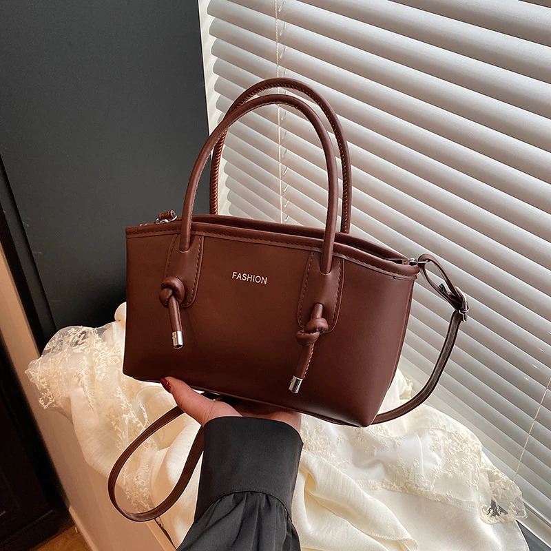 夏季新款质感复古大容量包包女士新款通勤单肩包轻奢夏天专用小包