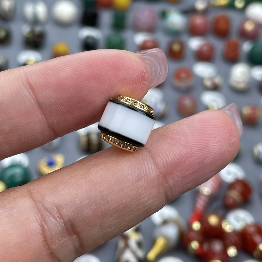 黑白一线剁珠尺寸8mm、10mm顶珠腰珠配珠