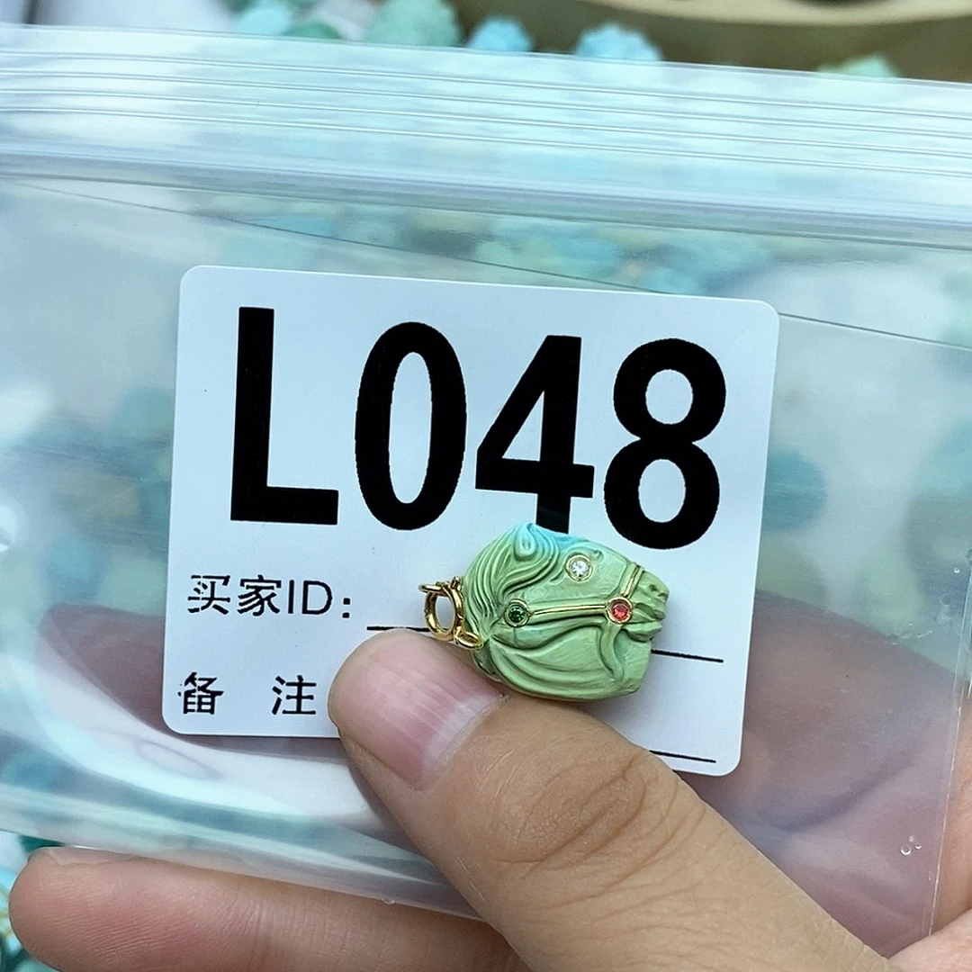 绿松石配饰未镶嵌?****?