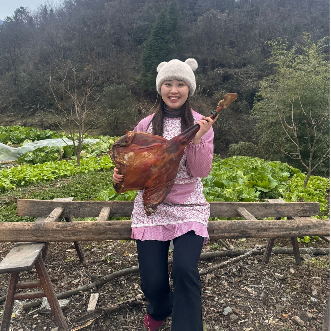 长阳土特产农家烟熏腊羊腿特色腊味干货