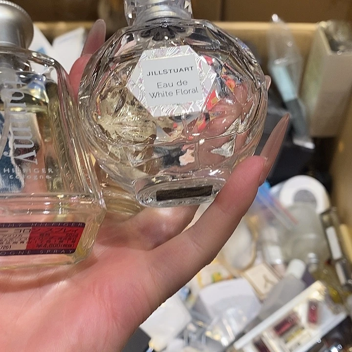 H***H花岗石铁合金香水沐浴露持久留