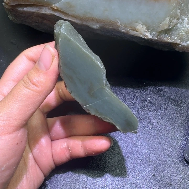 和田玉未镶嵌珠宝半成品