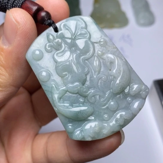 翡翠未镶嵌颈饰翡翠