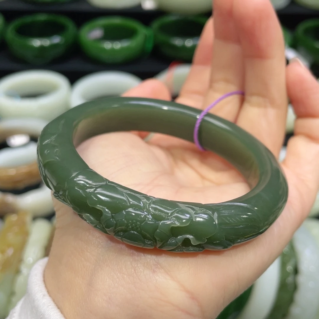 未镶嵌手镯和田玉52