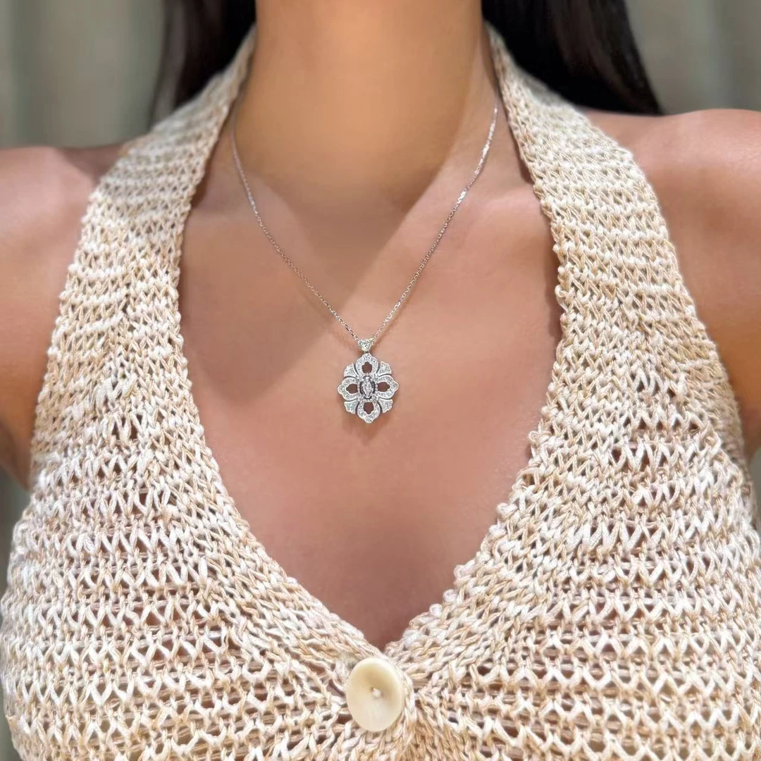 QANNA【镂空四叶草】【布布设计款】轻奢时尚百搭钻石锁骨链项链AY