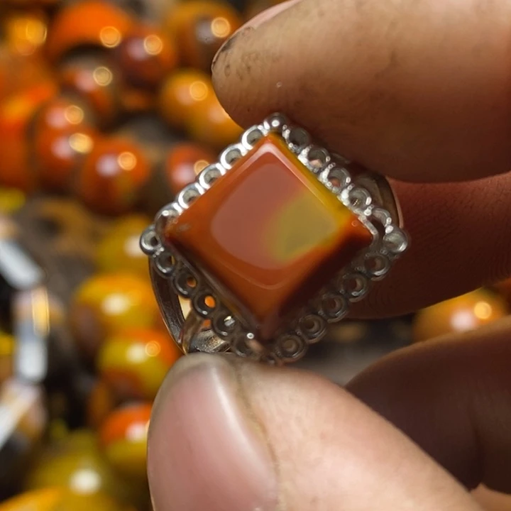 未镶嵌手链玛瑙/玉髓独**?