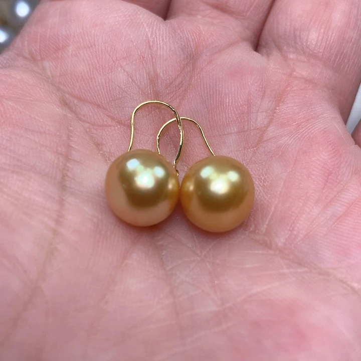 18K金镶嵌耳饰海水珍珠