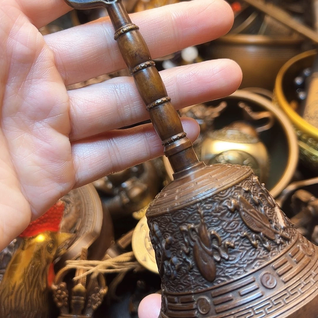 精美铜器工艺品等