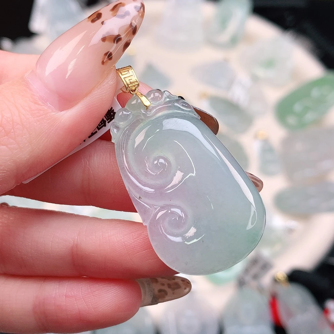 翡翠颈饰18K金镶嵌冰绿如意43、36、22.3、5.5