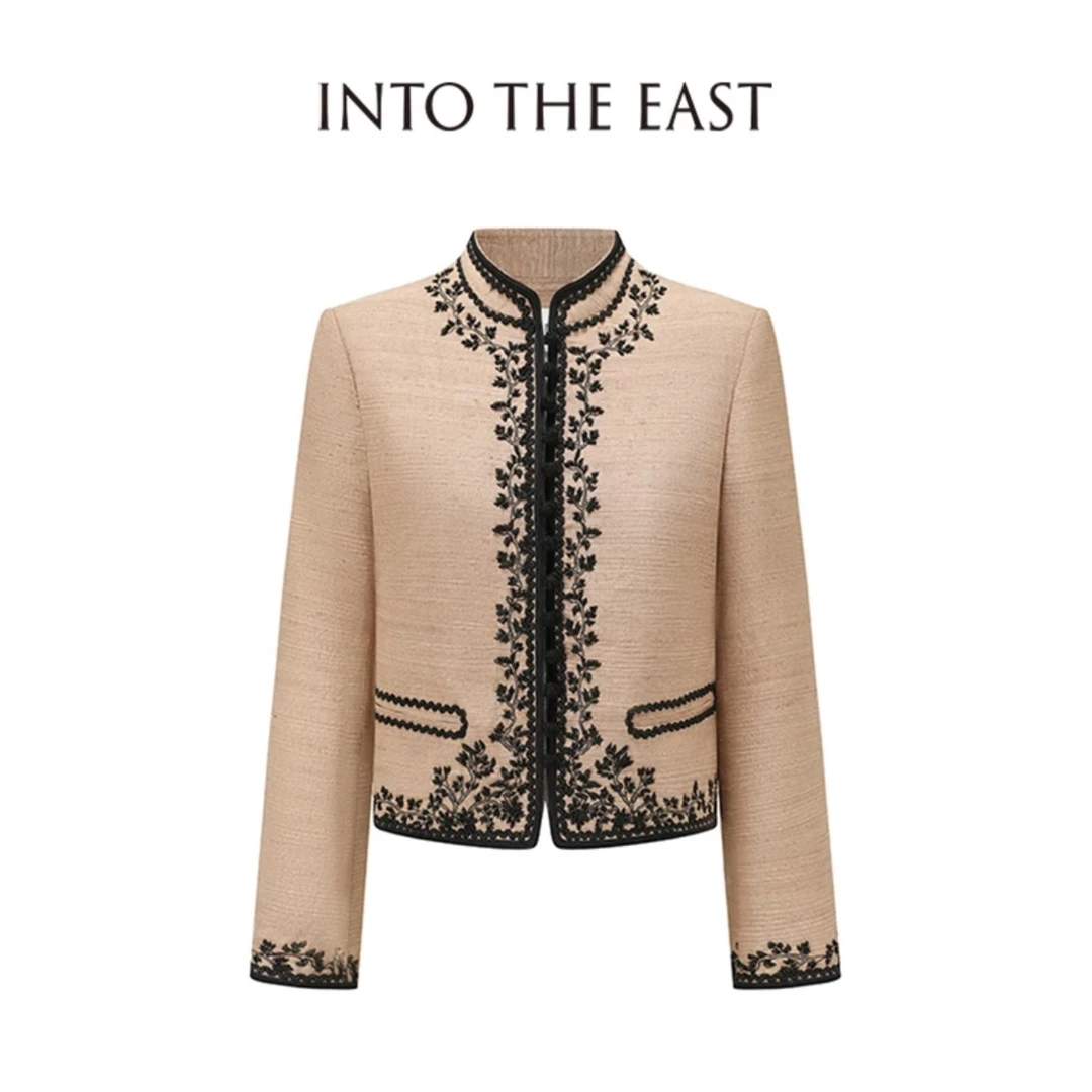 INTO THE EAST 己印柞蚕丝手工钉珠短西服外套