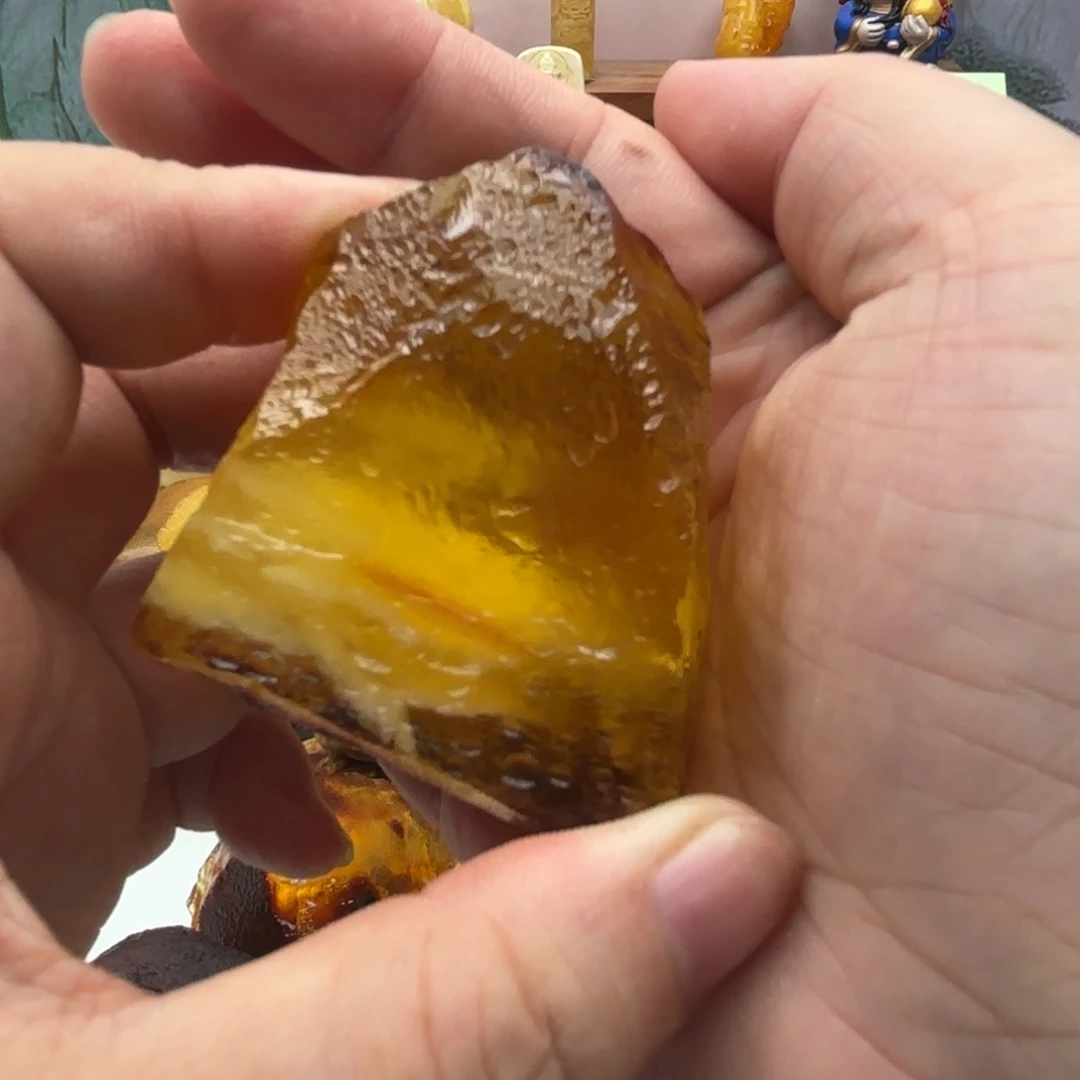 王***良定制琥珀未镶嵌蜜蜡
