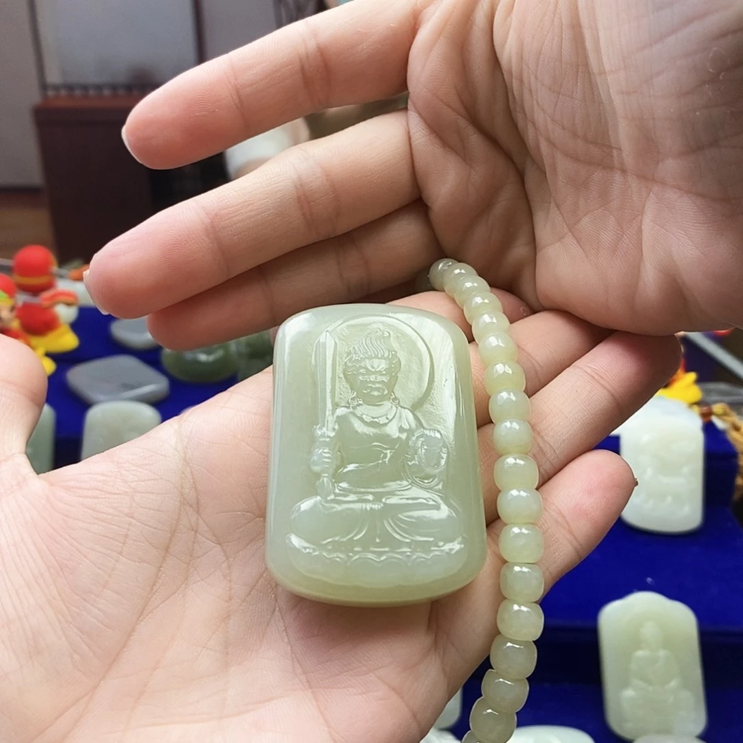 劉***記颈饰未镶嵌和田玉