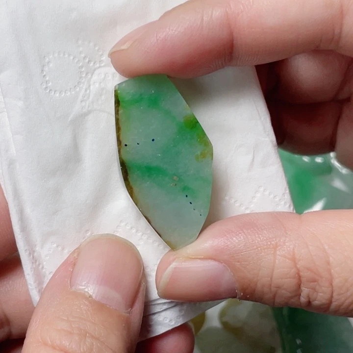 定制翡翠未镶嵌包工