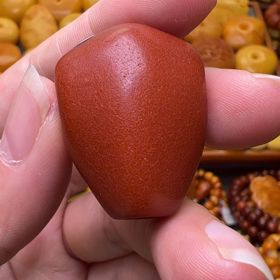 蜜蜡未镶嵌珠宝奇石21