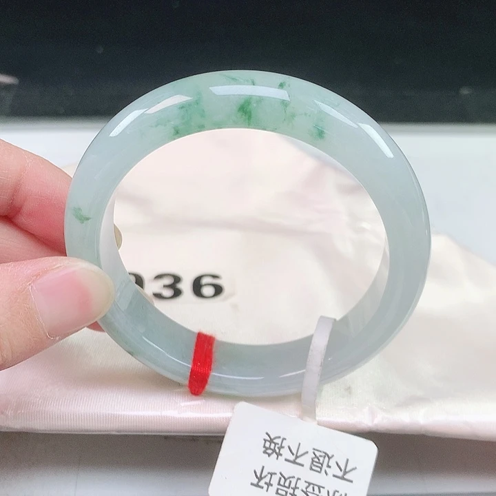 翡翠未镶嵌手镯936