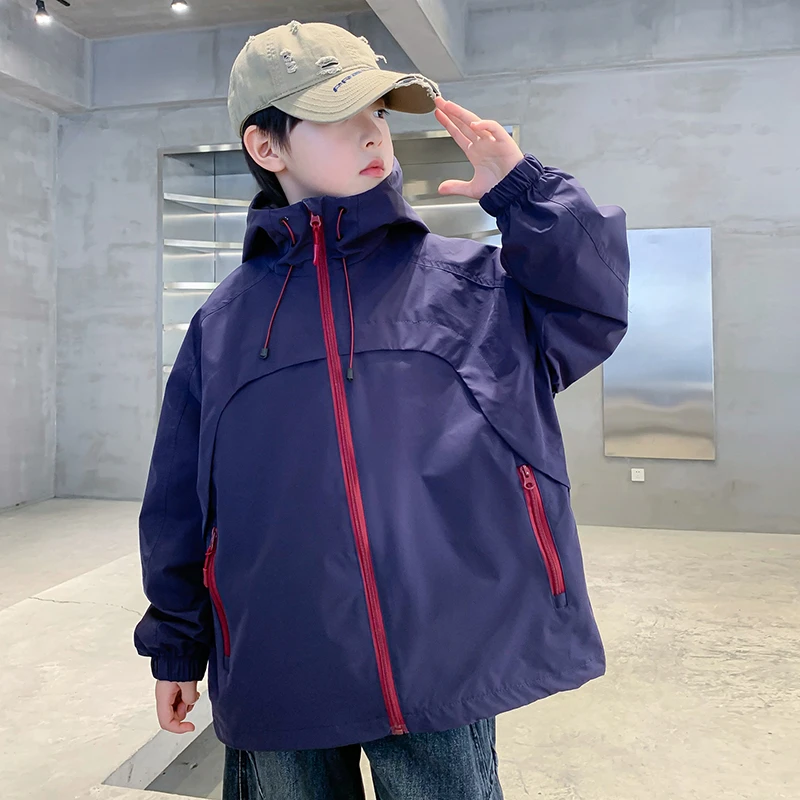 大码男童冲锋衣风衣外套8秋装12-15岁潮款男孩中大童秋款儿童帅气