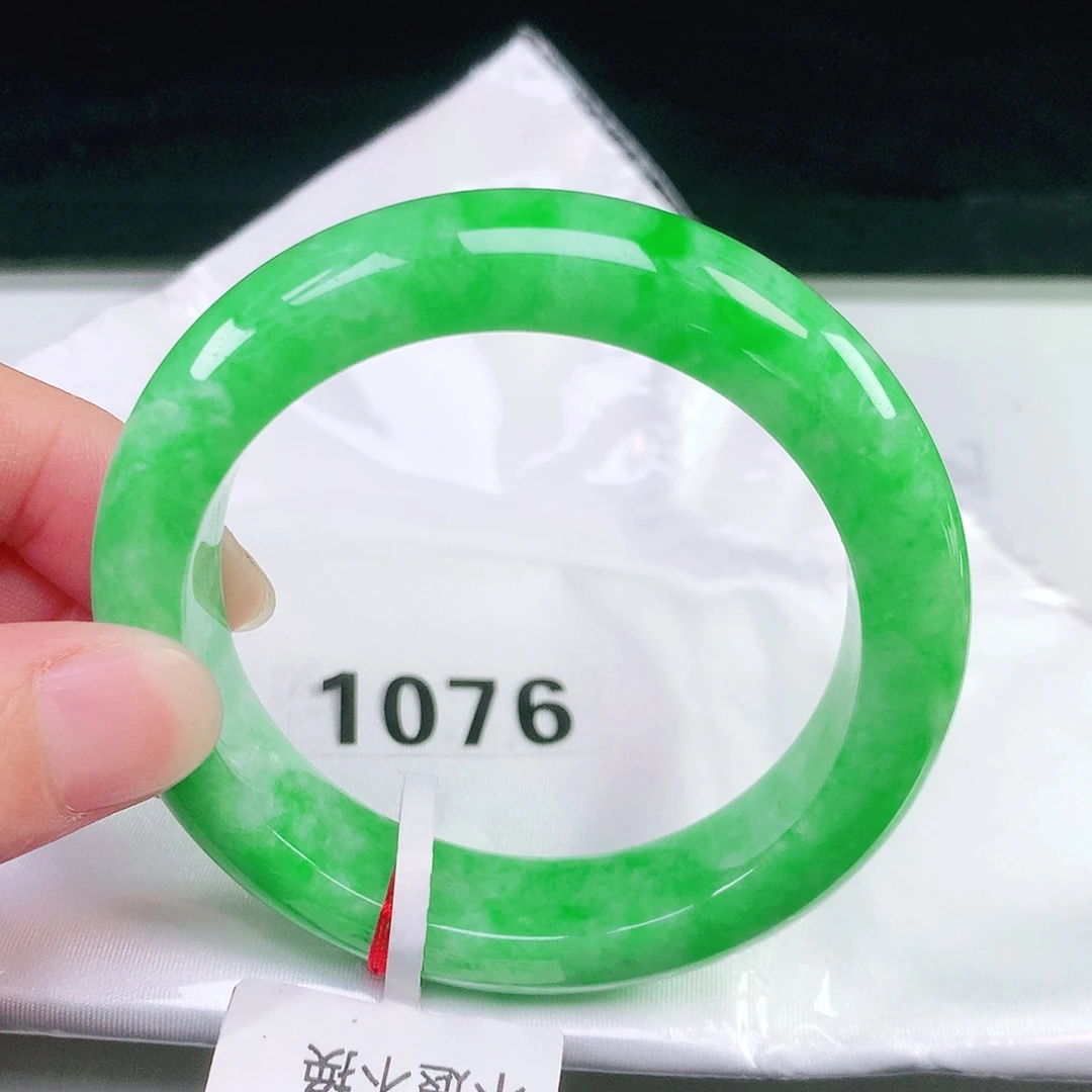 未镶嵌手镯翡翠1076