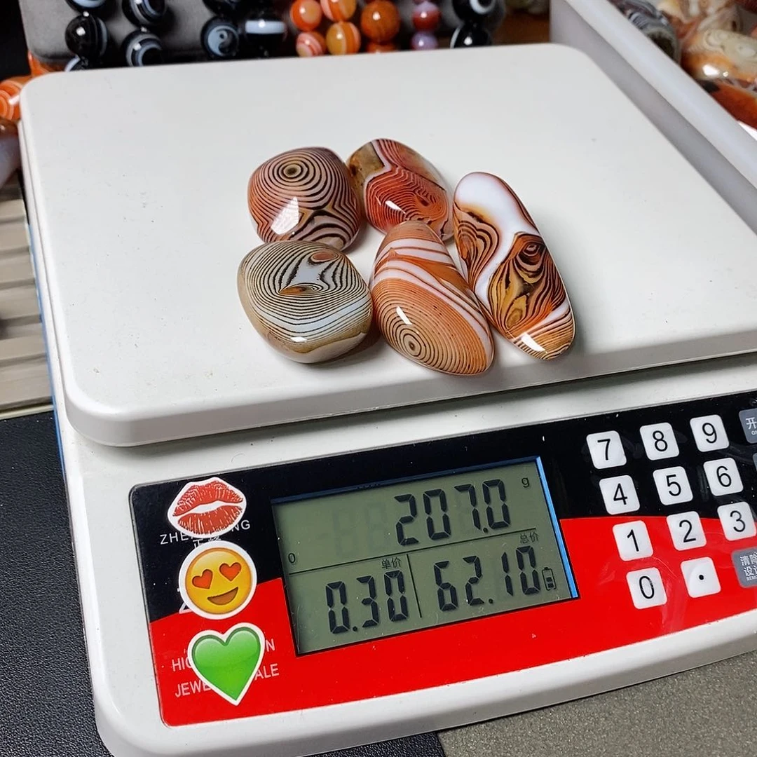 玛瑙/玉髓三毛未镶嵌爱***家
