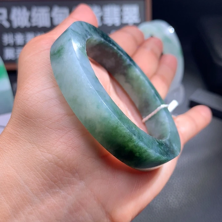 未镶嵌翡翠定制翡翠