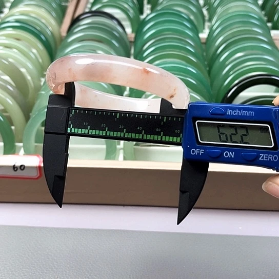 未镶嵌手镯东陵石