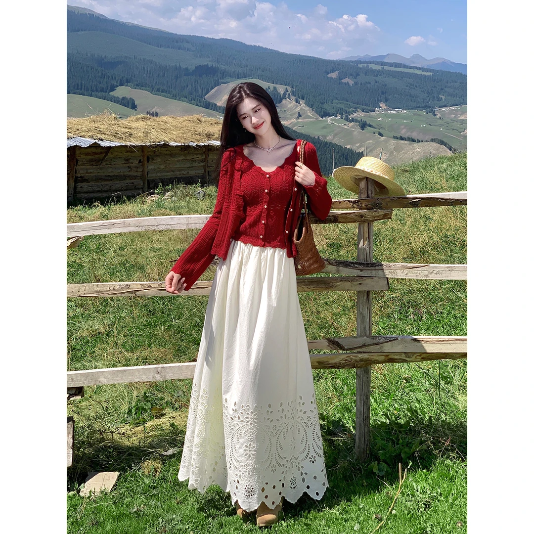 凌茜恣禾【牧光织羽】国风新中式杏色镂空气质显瘦百搭大裙摆半身裙