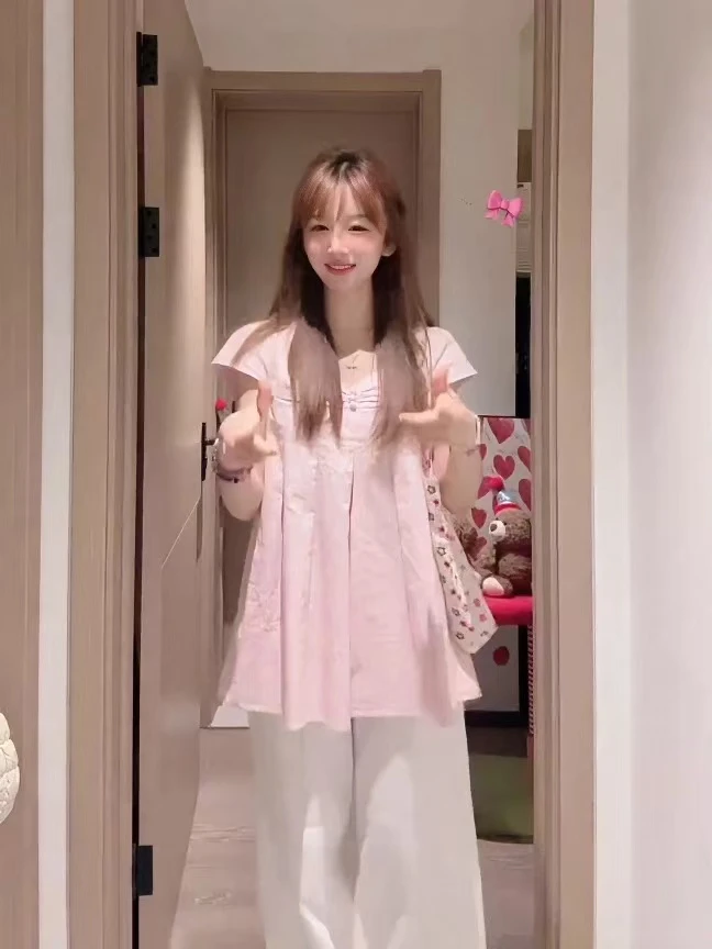 法式甜美粉色包扣设计衬衣女夏季慵懒风宽松显瘦短袖上衣