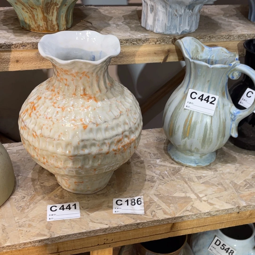 白泥花瓶景德镇陶瓷艺术研究院