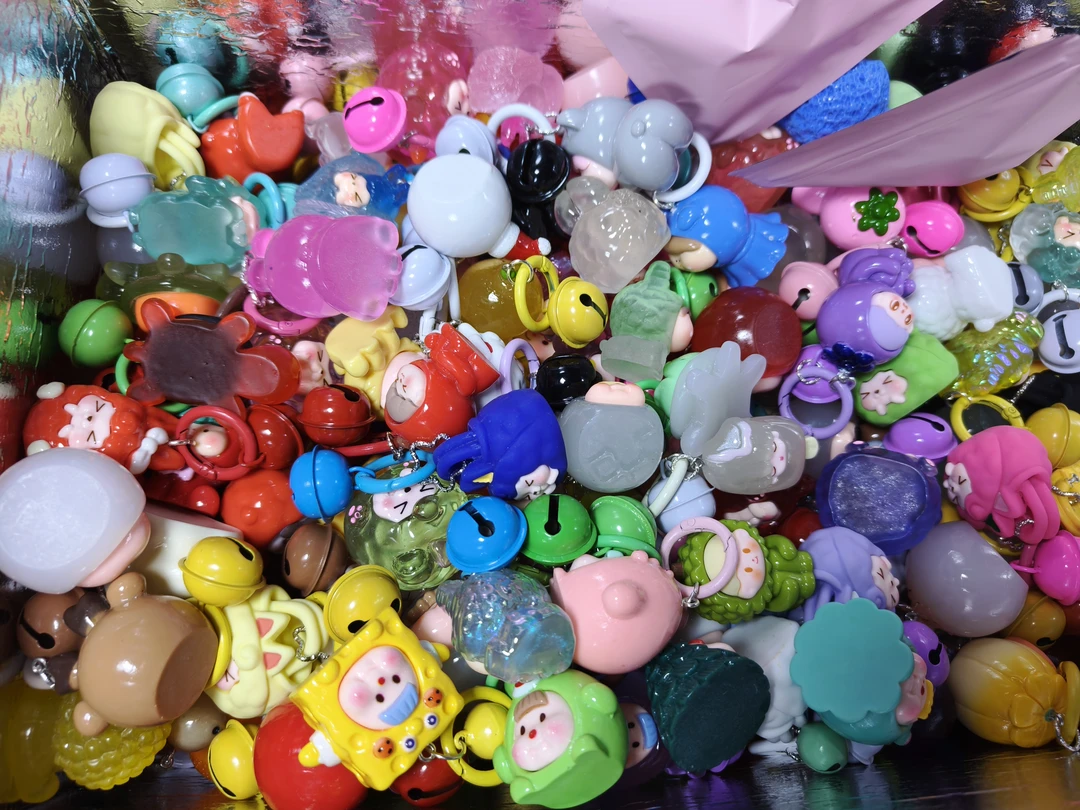 夜光 实色混款DIY卡通树脂钥匙扣挂件