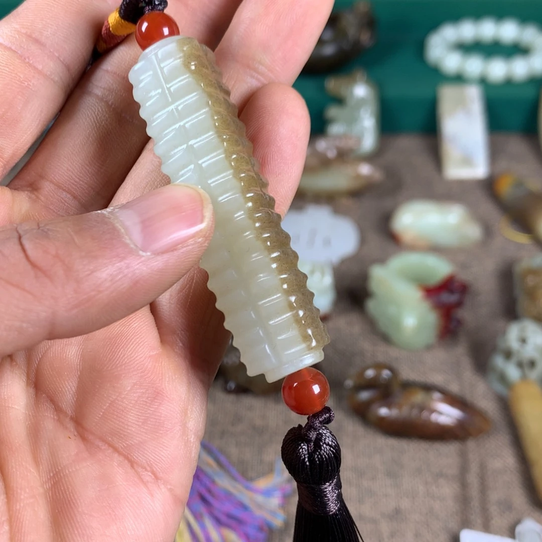 和田玉颈饰未镶嵌