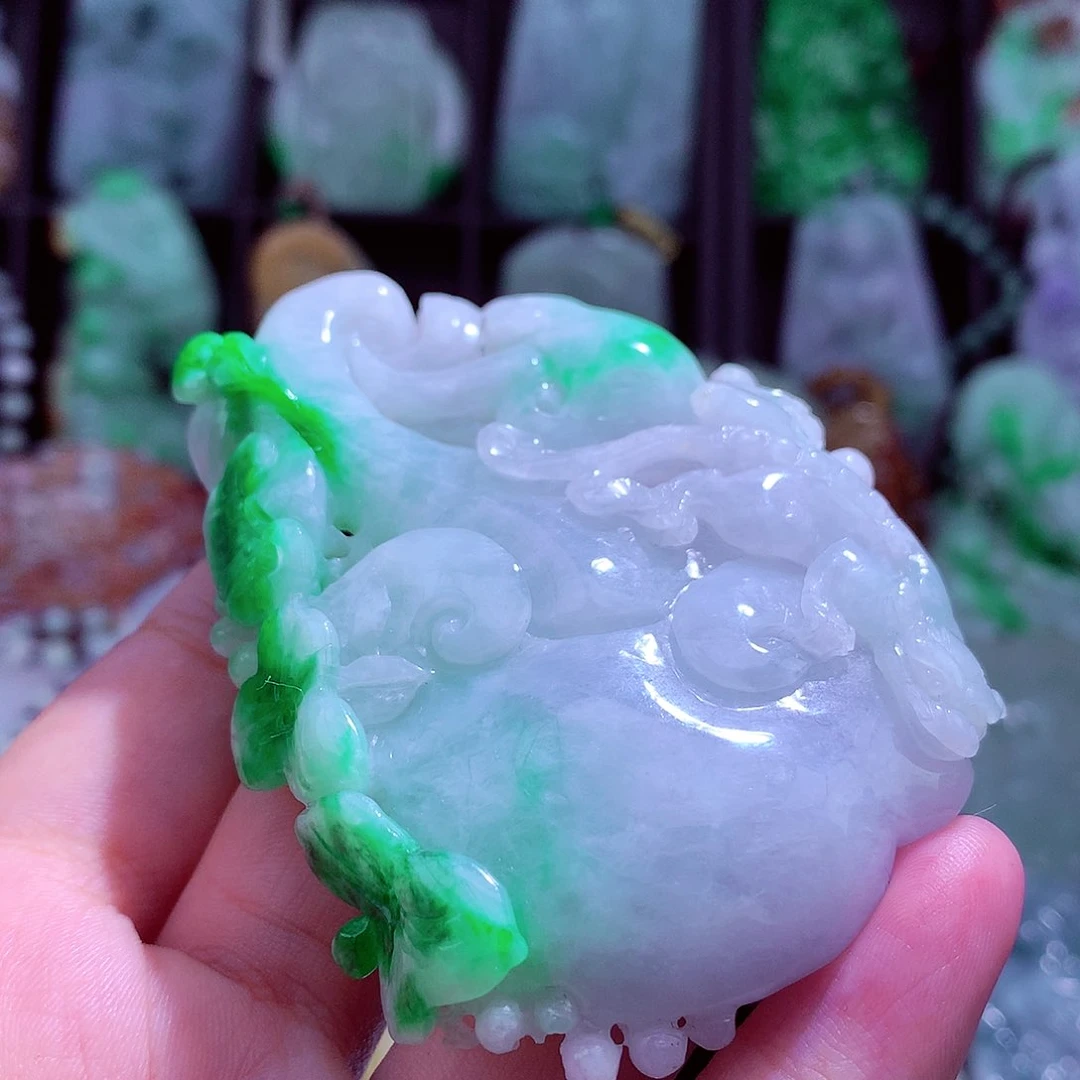 颈饰未镶嵌翡翠天然