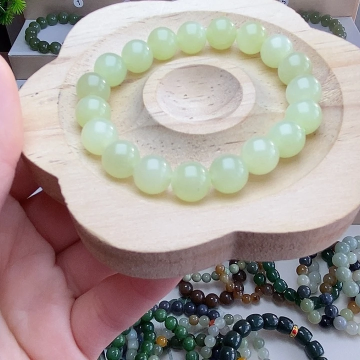 和田玉未镶嵌手串