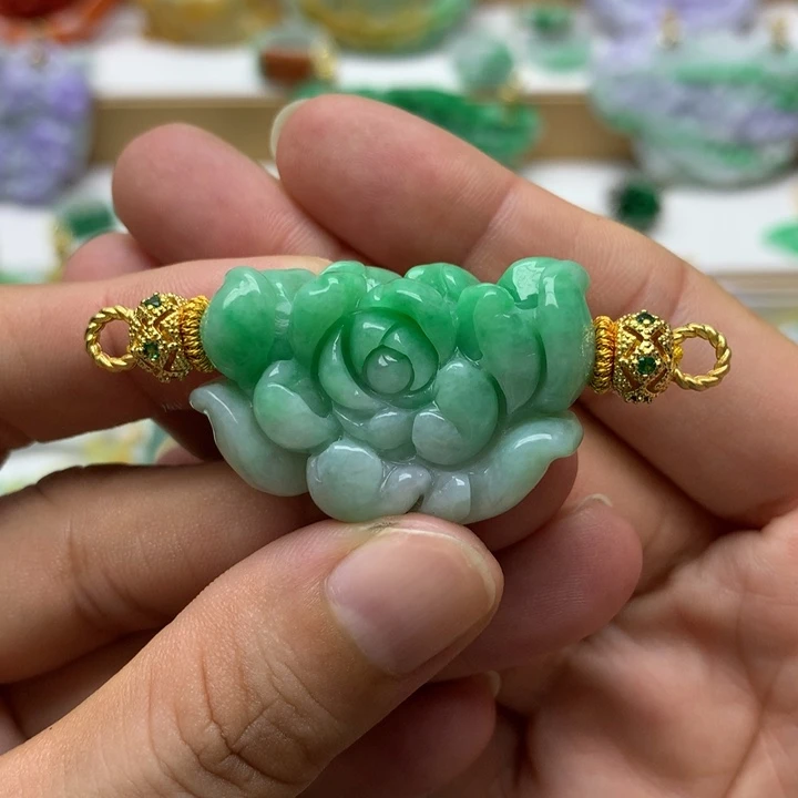 颈饰未镶嵌翡翠翡翠