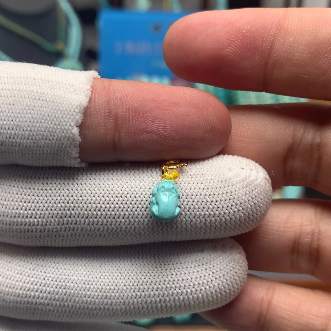 绿松石未镶嵌挂件